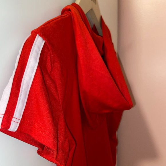 Sporty T-Shirt Hooded Crop || Red + White Stripes - Picture 7 of 9